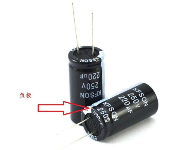 「NIPPON CHEMI-CON」電解電容極性接錯會爆炸，如何避免？